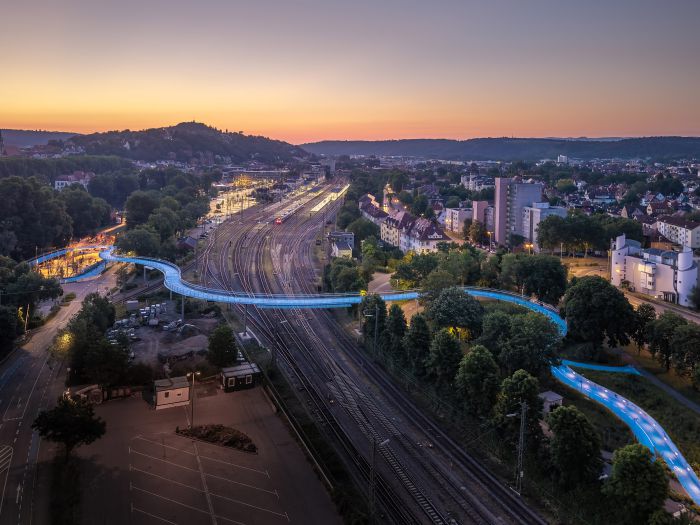 Ann-Arbor-Brück in Tübingen. Luftaufnahme von Aron Jungermann für Mayr Ludescher Partner (MLP)